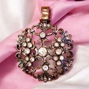 Vintage Premier Designs “Final Touch” Necklace